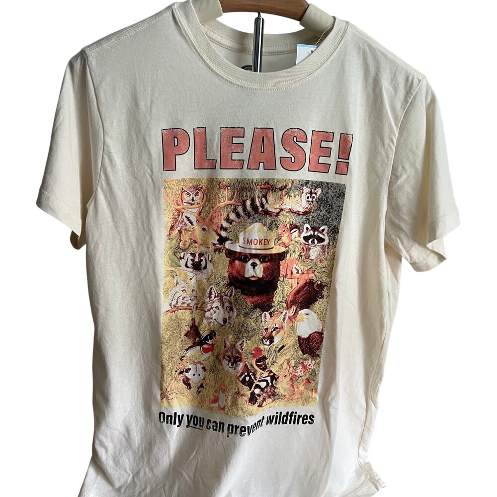 Women's Ivory Short Sleeve Smokey Bear Graphic T-Shirt - Size XS - NWT